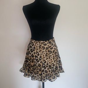Vestique Leopard Skort